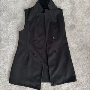 Black Sleeveless Women's Coat